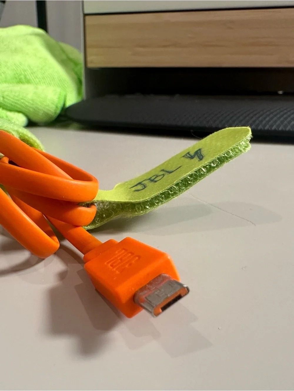 JBL Orange Flat USB to Micro-USB Cable